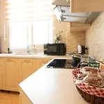 Urban Gem Apt - Tirana